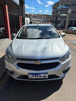 CHEVROLET ONIX 1.4 MPFI ACTIV 8V FLEX 4P AUTOMÁTICO